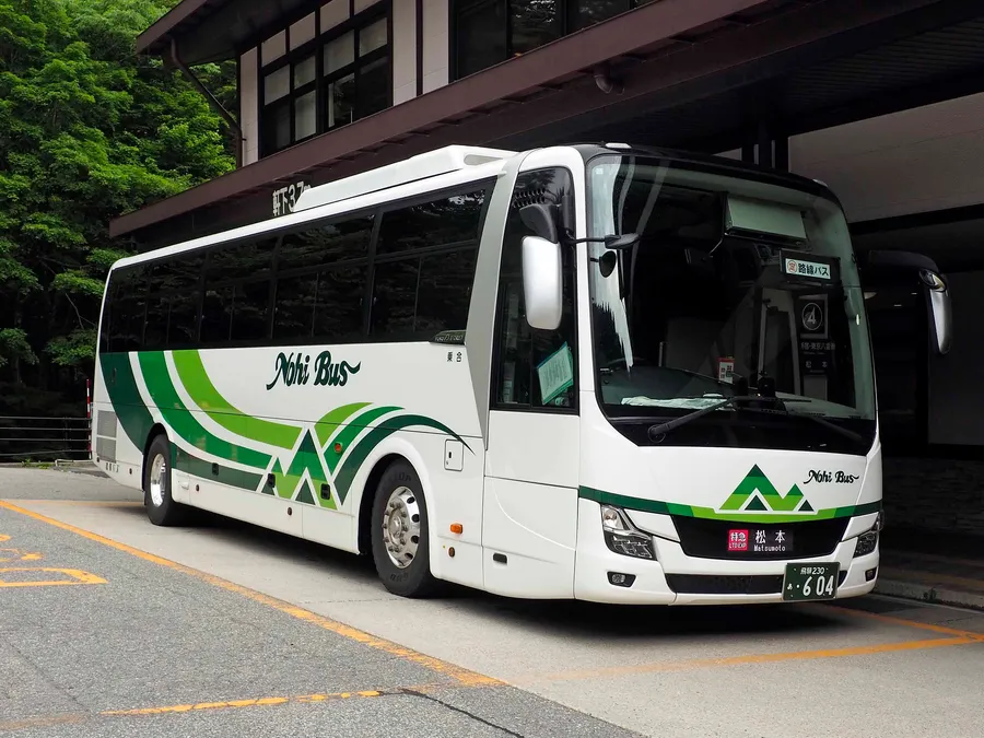 Nohi Highway Bus (Matsumoto Line, Aero Ace) — for families who want to keep costs down