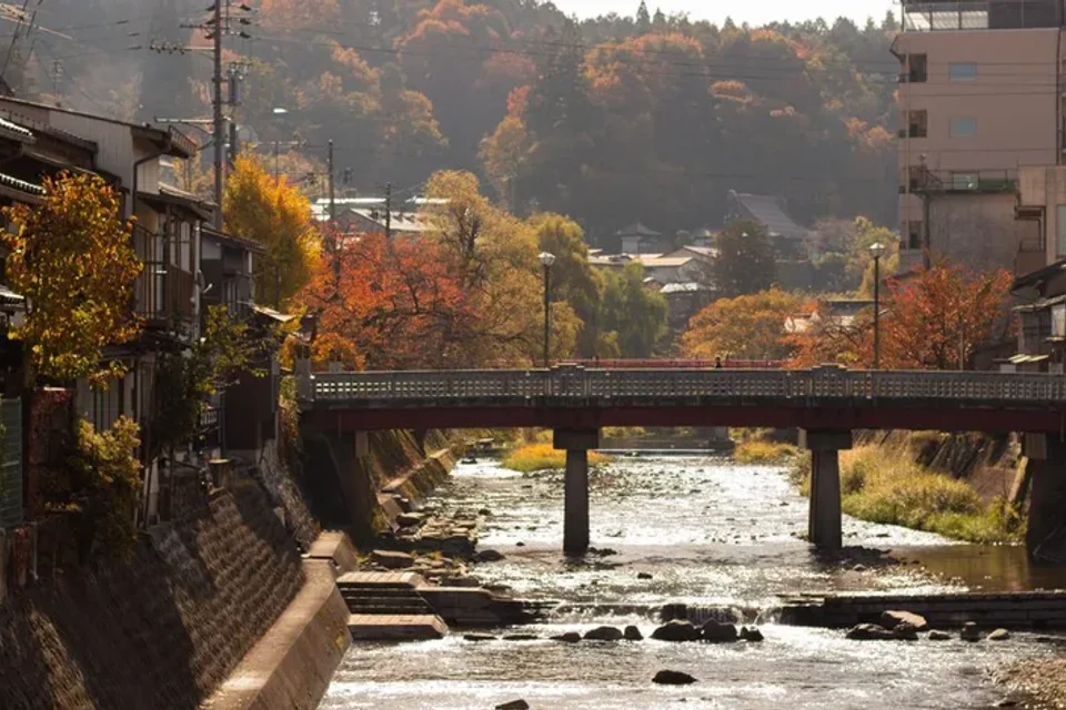 Autumn in Takayama — the old townscape and Shirakawa-go